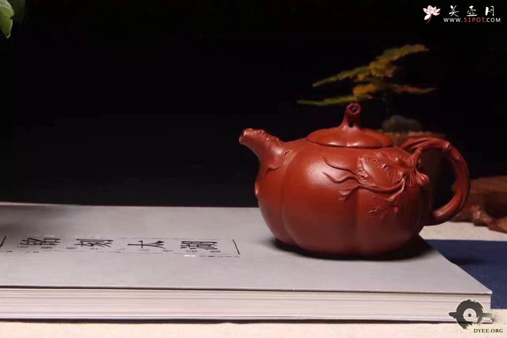 紫砂壶图片：大红袍朱泥南瓜欣赏 - 美壶网