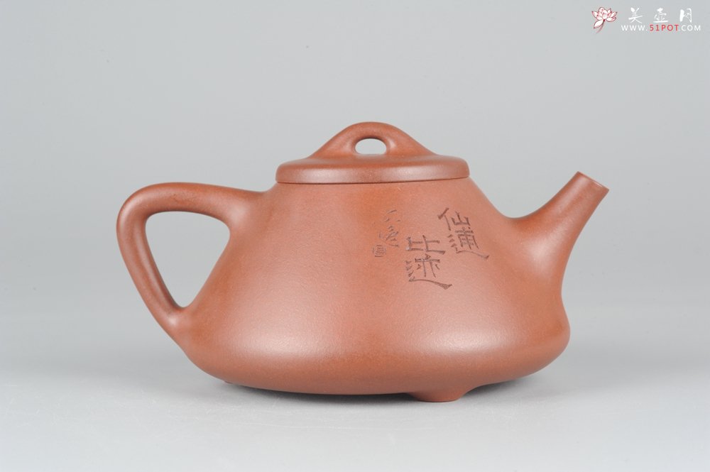紫砂壶图片：骨肉匀挺 毛国强徒弟陆轶舟文气装饰 全手工子冶石瓢 - 美壶网