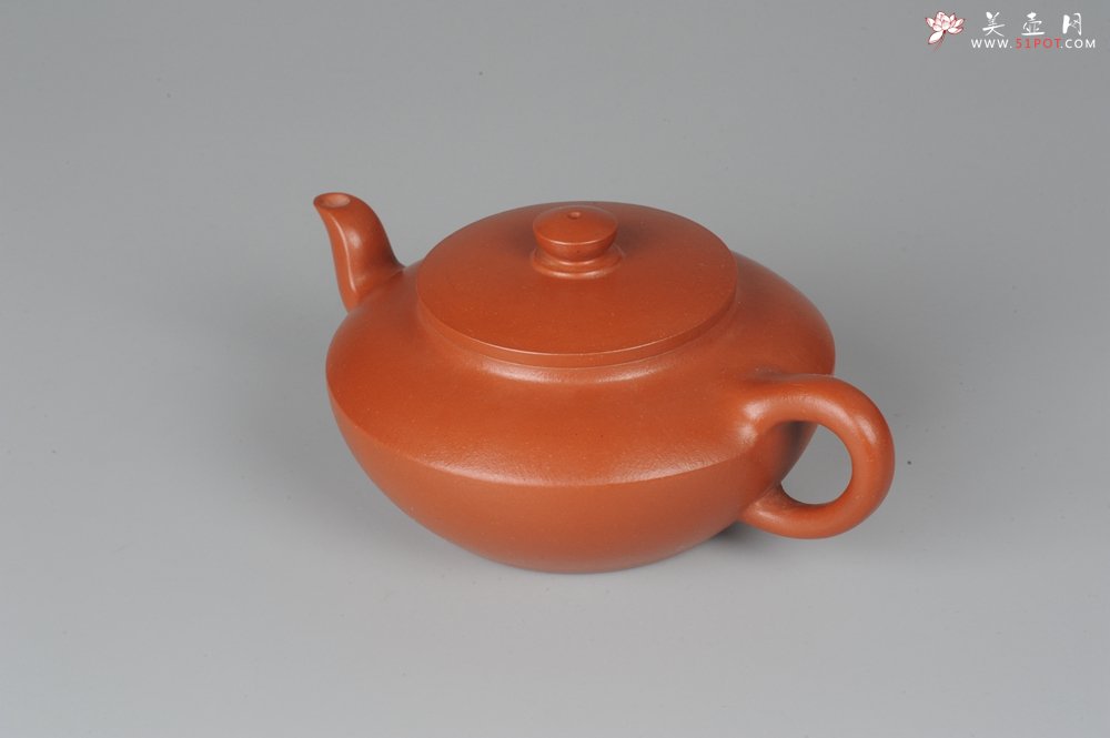 紫砂壶图片：精品朱泥全手工折肩加刹凹成型汉扁 作品老辣 老味十足 - 美壶网
