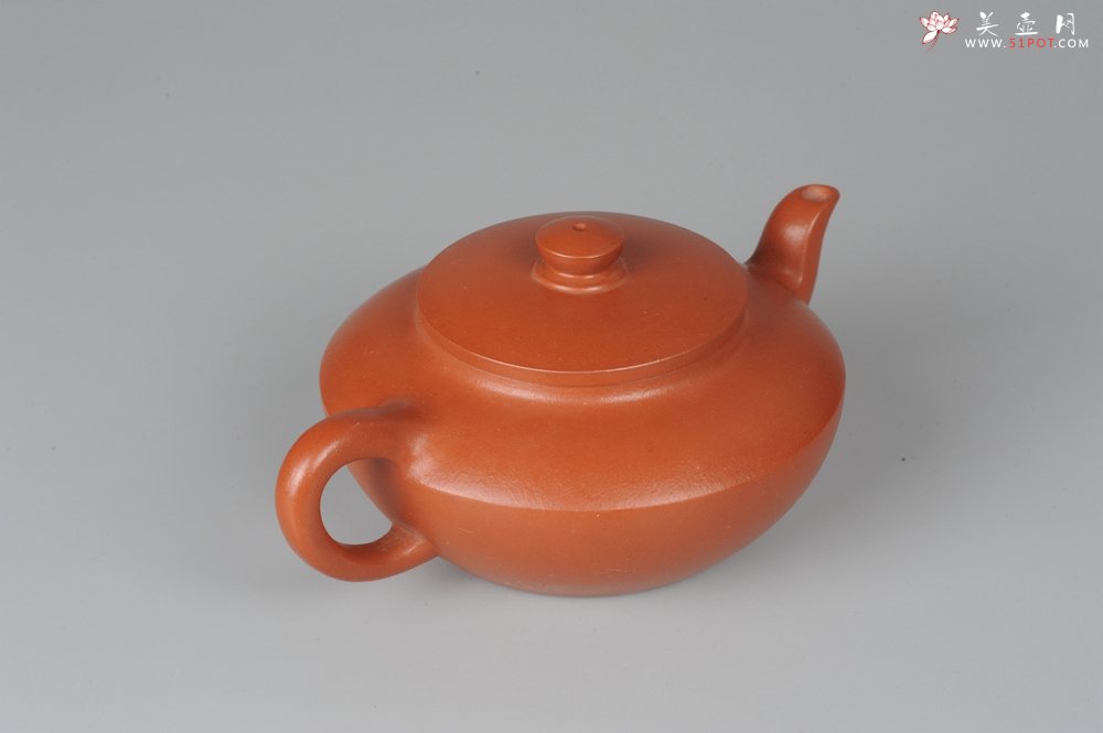 紫砂壶图片：精品朱泥全手工折肩加刹凹成型汉扁 作品老辣 老味十足 - 美壶网