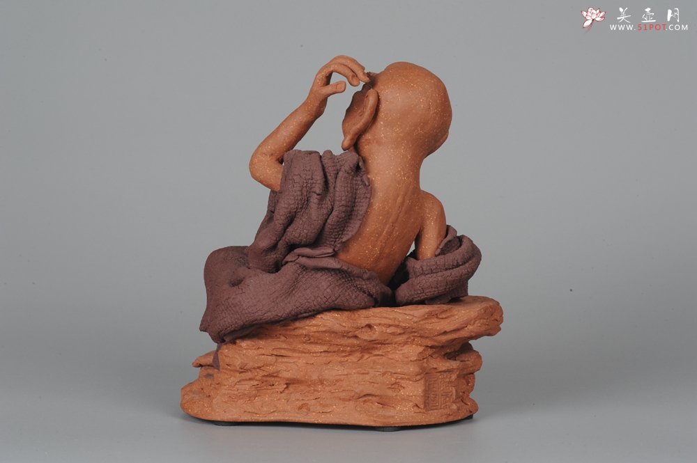紫砂壶图片：年底特惠 不可多得的用心之作 写意全手工修耳罗汉 精品雕塑 - 美壶网