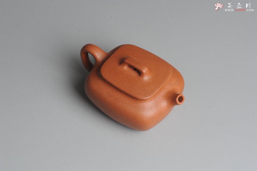 紫砂壶图片：美壶回馈 特惠小四方 一捺底 非常油润的降坡泥 - 美壶网