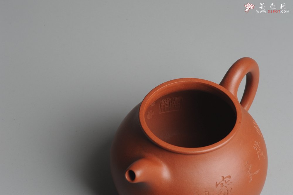 紫砂壶图片：全手工小红泥端庄秀美潘壶 - 美壶网