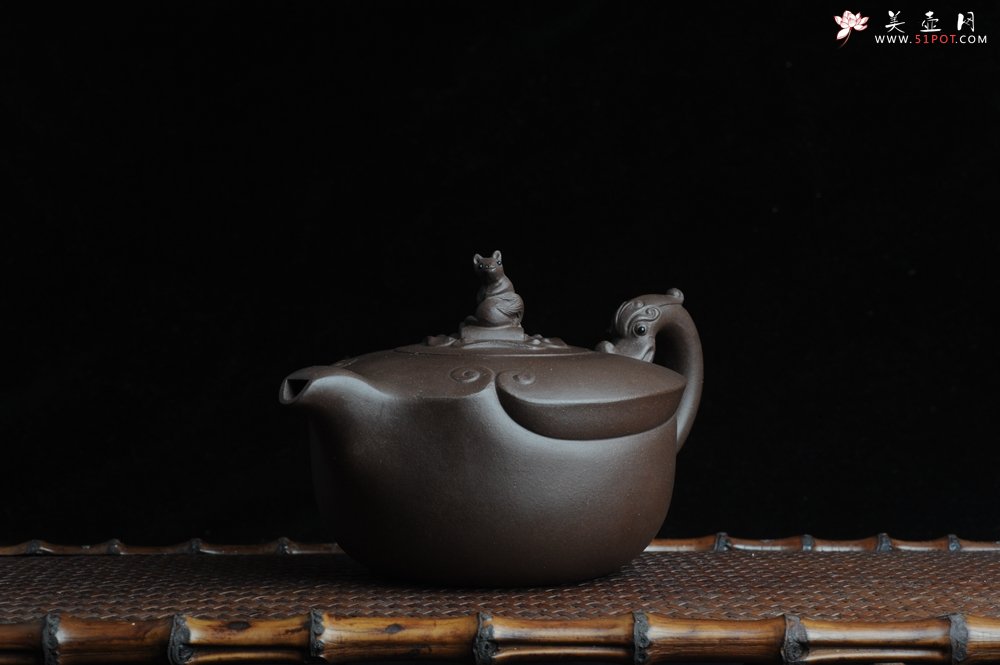 紫砂壶图片：美壶特惠 老紫泥望子成龙 浑厚大气 造型别致 - 美壶网