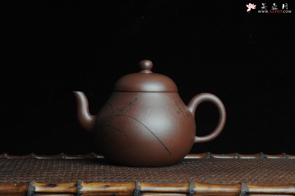 紫砂壶图片：美壶特惠 全手工精品秀雅高梨形 装饰兰草 - 美壶网