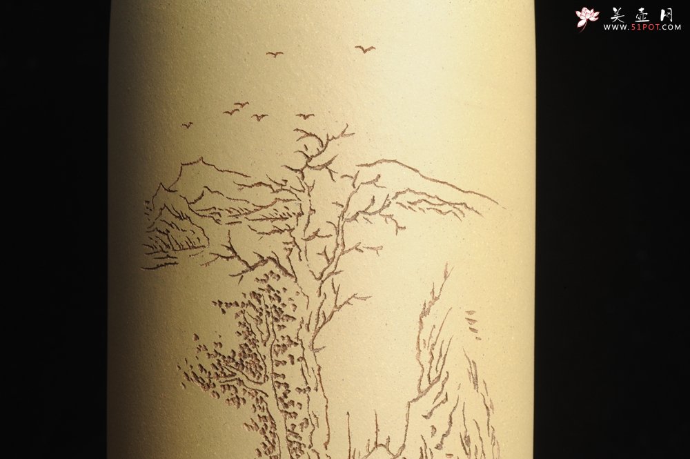 紫砂壶图片：美筒特惠 精品山水高帽笔筒二式 一曲新词酒一杯 老师不打草稿直接空刻 一气呵成  - 美壶网