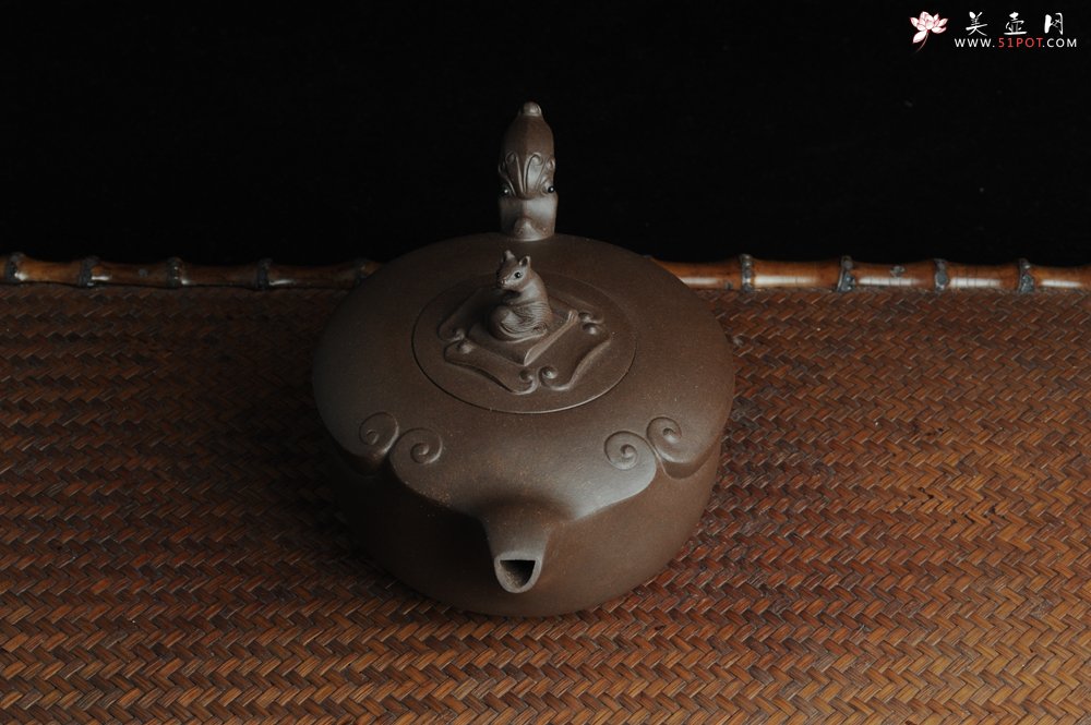 紫砂壶图片：美壶特惠 老紫泥望子成龙 浑厚大气 造型别致 - 美壶网