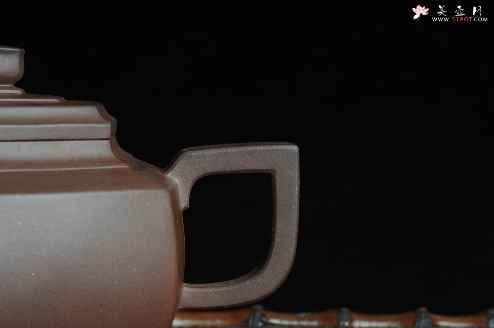 紫砂壶图片：全手工六方雪华壶 瑞雪兆丰年 - 美壶网