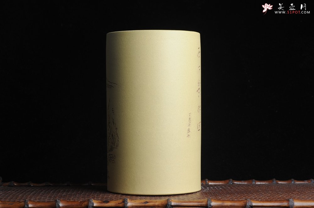 紫砂壶图片：美筒特惠 精品山水高帽笔筒二式 一曲新词酒一杯 老师不打草稿直接空刻 一气呵成  - 美壶网