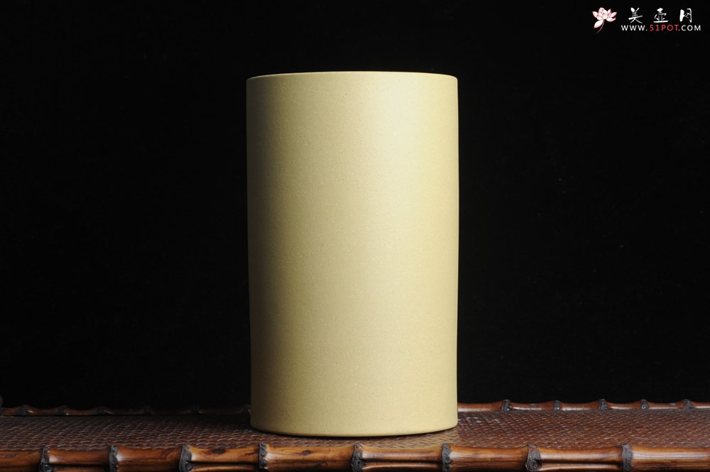 紫砂壶图片：美筒特惠 精品山水高帽笔筒六式 偶来独坐碧溪头 石涧茅亭白日幽 老师不打草稿直接空刻 一气呵成 - 美壶网