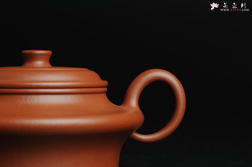 紫砂壶图片：正宗小煤窑朱泥 全手工虚扁 隽秀文气 - 美壶网