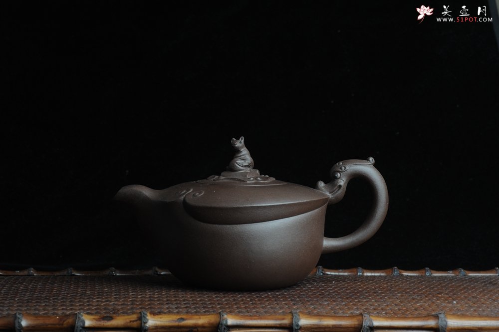 紫砂壶图片：美壶特惠 老紫泥望子成龙 浑厚大气 造型别致 - 美壶网