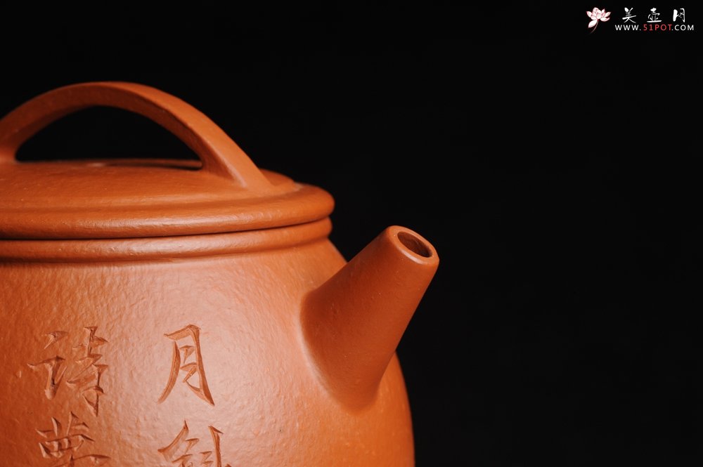 紫砂壶图片：优质赵庄朱泥全手工汉瓦 方健双刀文气装饰悟道罗汉图 - 美壶网