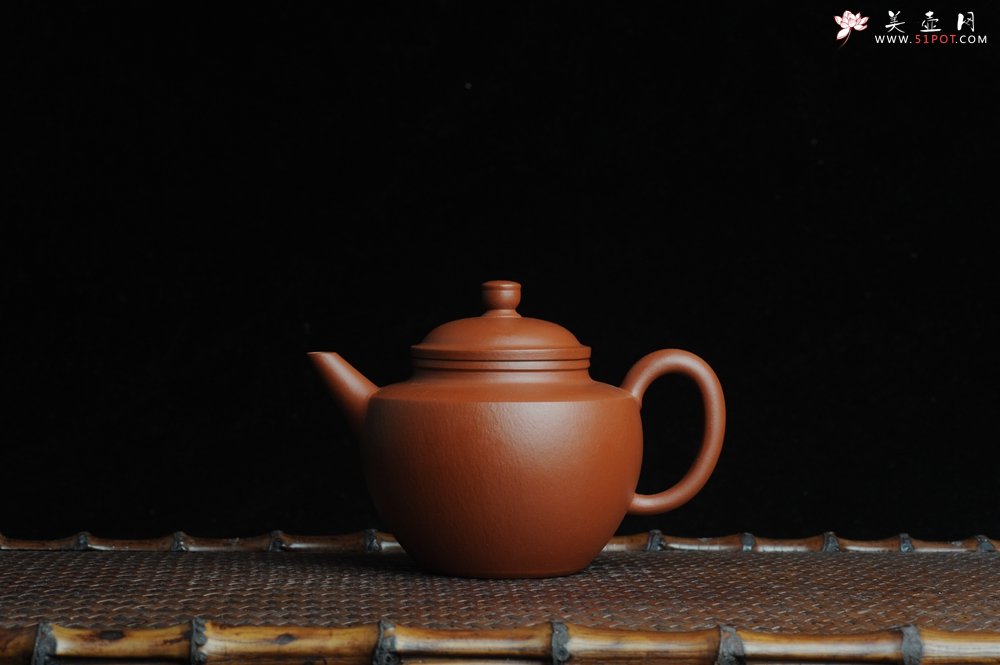 紫砂壶图片：端庄秀雅全手工明式剑流 - 美壶网