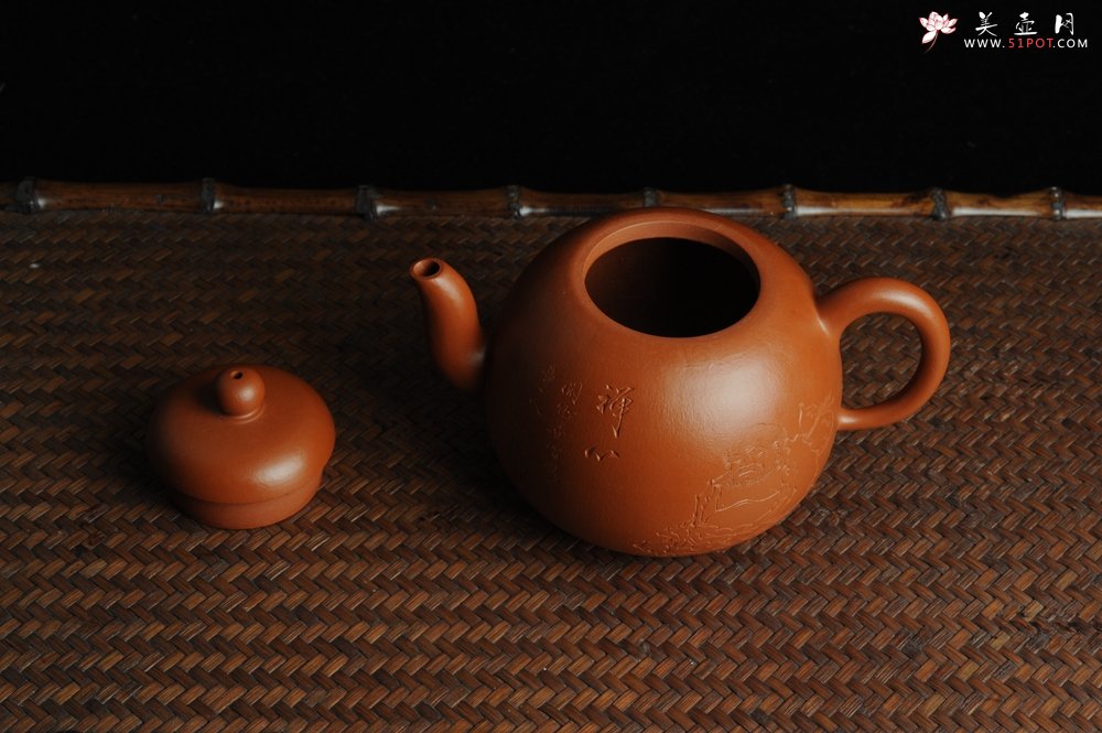 紫砂壶图片：优质赵庄朱泥全手工明式思裕  方健双刀文气装饰禅心图 - 美壶网