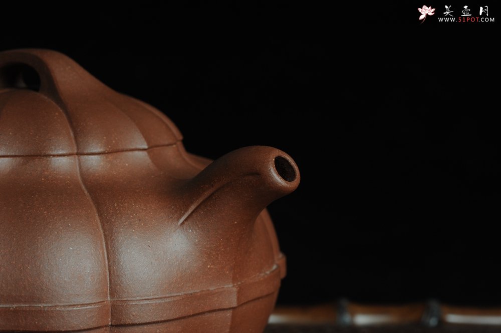 紫砂壶图片：全手工精品合菱 筋囊力作 难度大 - 美壶网