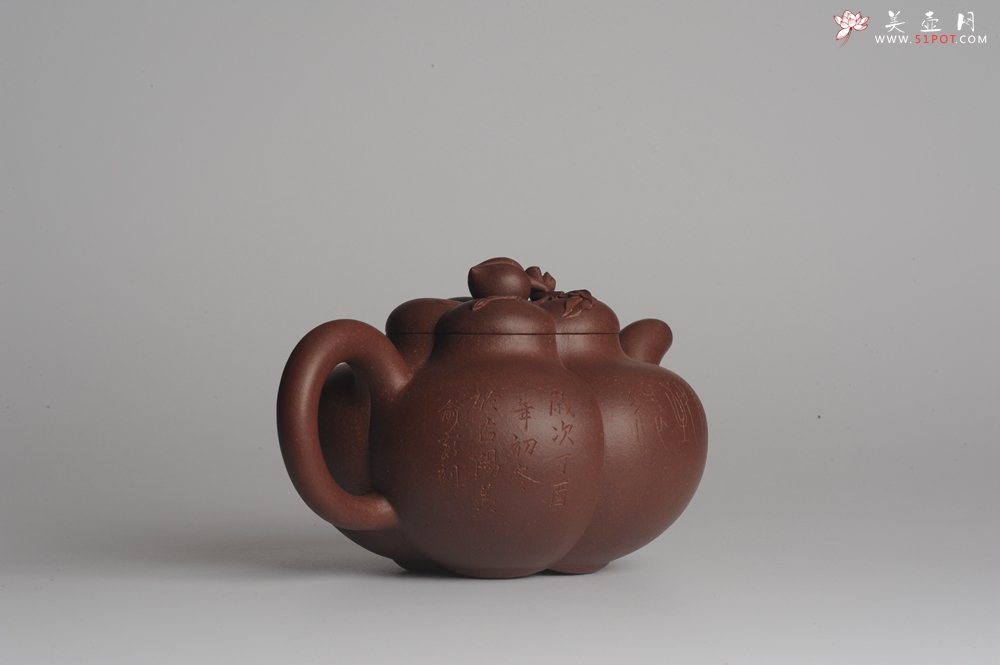 紫砂壶图片：精品全手工上合桃 助工俞霞即兴装饰 - 美壶网