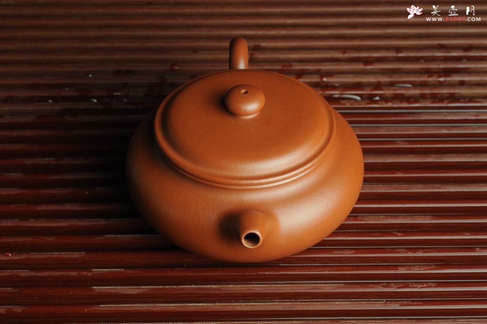 紫砂壶图片：正宗小煤窑朱泥 全手工仿古 气韵流畅 - 美壶网