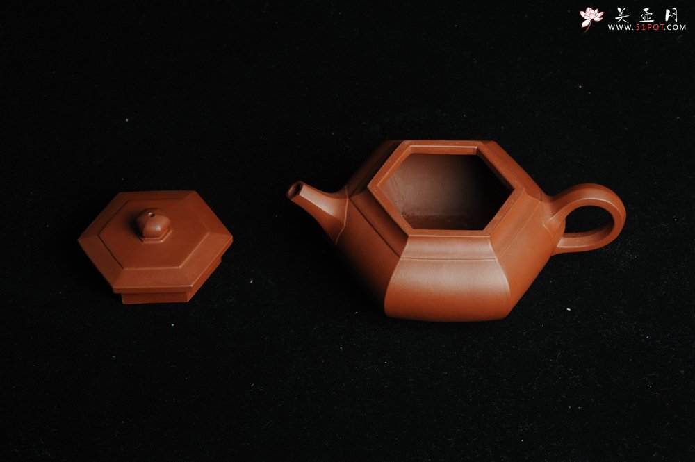 紫砂壶图片：用心之作 优质朱泥全手工大彬六方 工料超好 - 美壶网