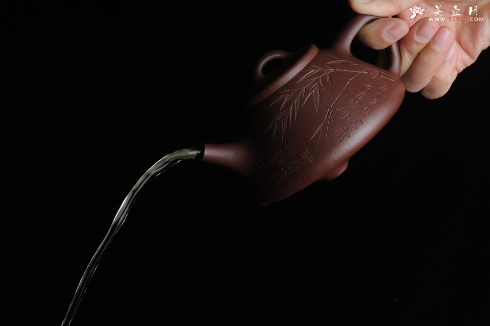 紫砂壶图片：优质紫泥 全手工精品摹古老子冶石瓢 骨肉匀挺 清茗堂助工文气装饰板桥竹 文人风骨尽显 - 美壶网