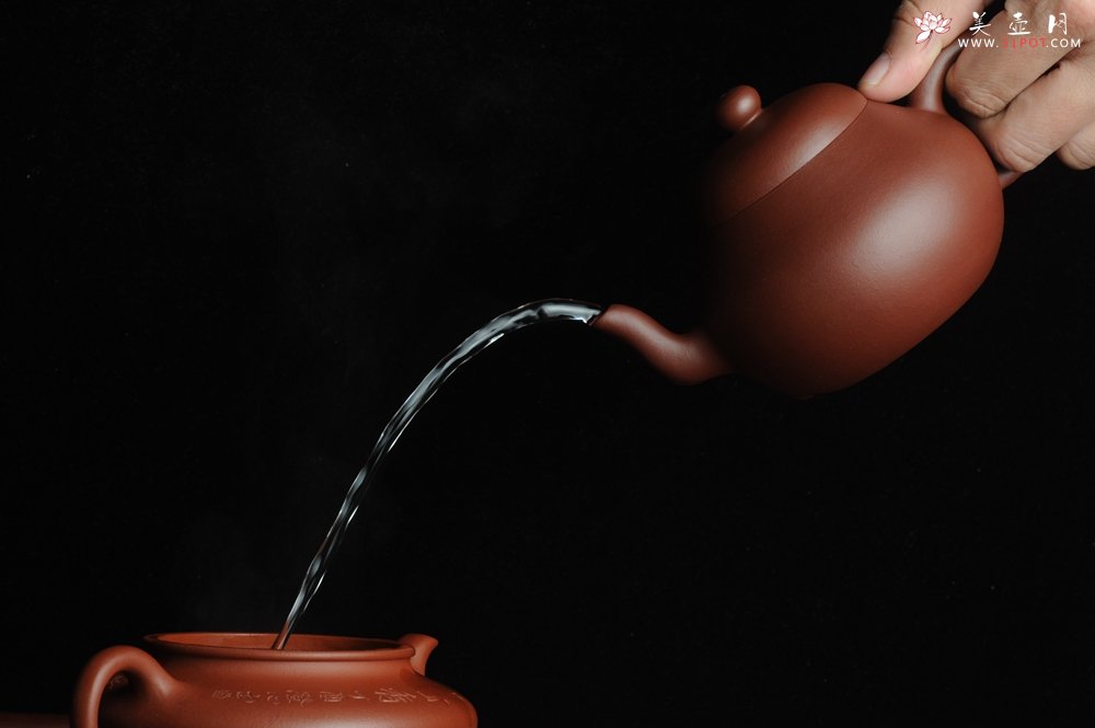 紫砂壶图片：美壶特惠 全手工精品秀雅梨形壶 茶人醉爱 - 美壶网