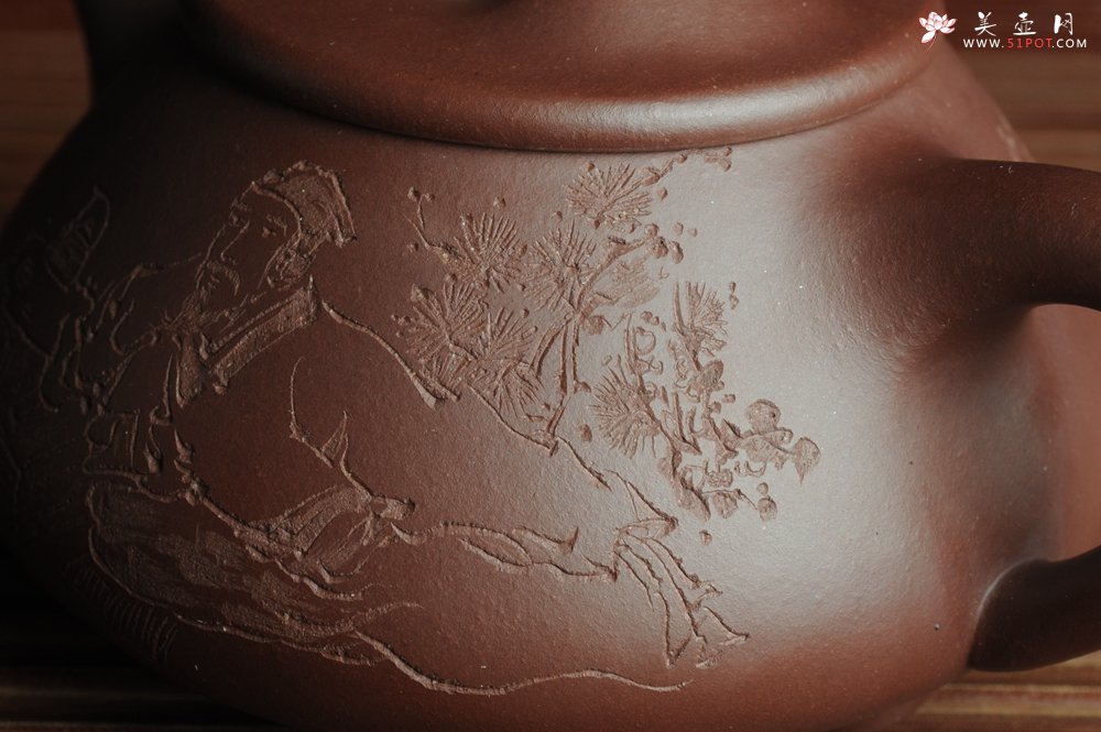 紫砂壶图片：贺岁新品 优质紫茄泥全手工高士煮茶图 茶亦醉人 文气满瓢 - 美壶网