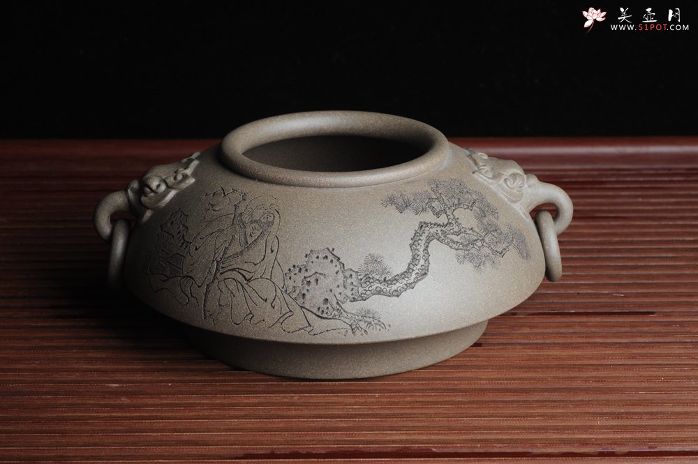 紫砂壶图片：精品特惠 老青段精品瑞兽双耳罐 茶仓 茶叶罐 水洗 烟灰缸 多用 子陶刻老人松 不输名、家 - 美壶网