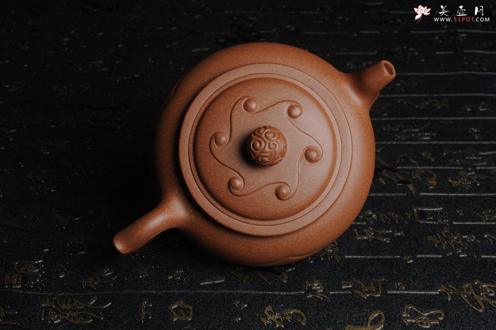 紫砂壶图片：美壶特惠 原创三足如意壶 嵌盖难度大 油润降坡泥 做工超精致 - 美壶网