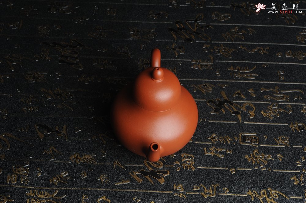 紫砂壶图片：端庄秀雅 精致全手工思亭壶  - 美壶网