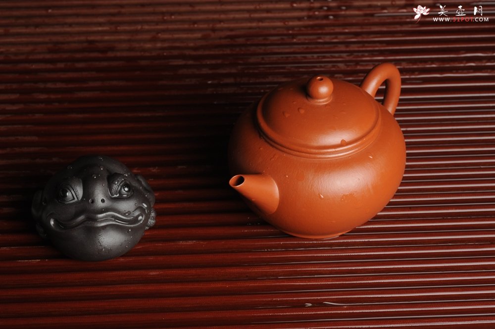 紫砂壶图片：小煤窑朱泥 全手工水平壶 端庄秀雅 - 美壶网