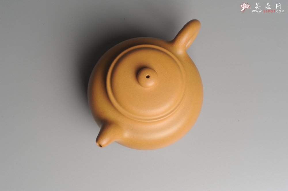 紫砂壶图片：灰常油润黄金段泥 全手工大亨仿古 古韵悠悠  - 美壶网