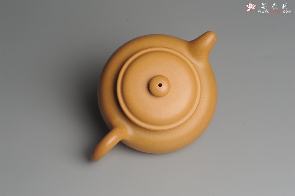 紫砂壶图片：灰常油润黄金段泥 全手工大亨仿古 古韵悠悠  - 美壶网