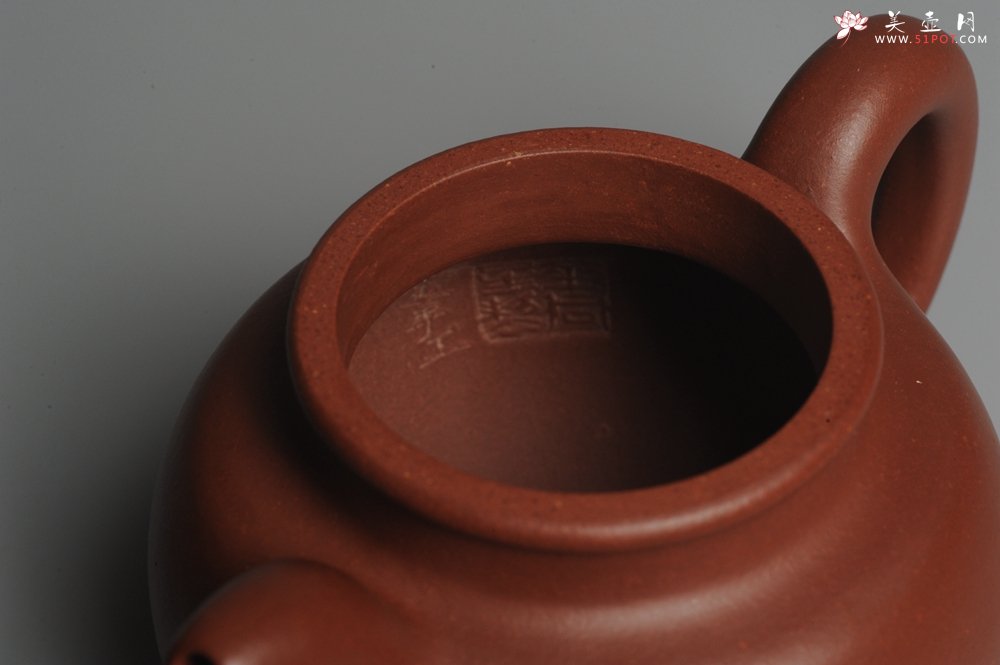 紫砂壶图片：油润底曹青 全手工寿珍掇球 深得老味 做工超好 - 美壶网