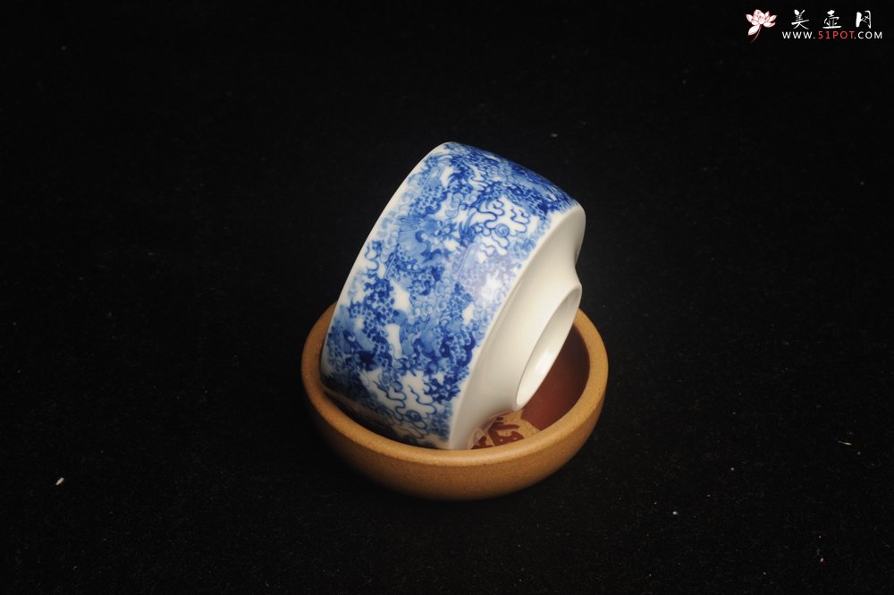 紫砂壶图片：美杯特惠 景德镇主人杯压手杯 釉下彩青花杯 九龙杯 超漂亮 - 美壶网