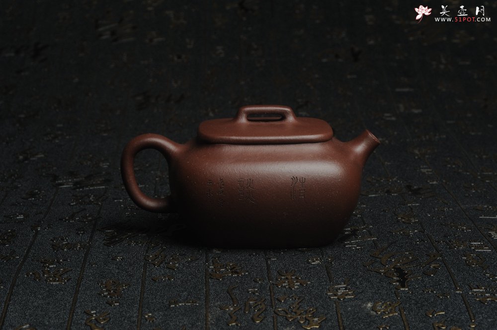 紫砂壶图片：美壶特惠 精工好料底曹青枯枝鸟小四方 灰常雅致 - 美壶网