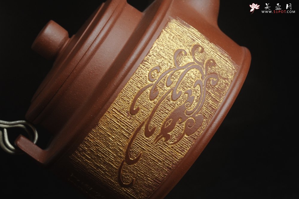 紫砂壶图片：美壶特惠 优质红清水泥精致宫廷直汲提梁 提梁为纯银材质 - 美壶网