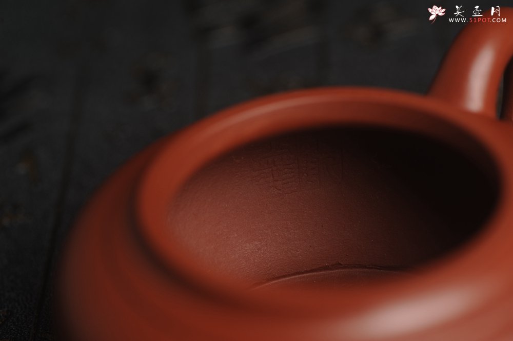 紫砂壶图片：正宗小煤窑朱泥 全手工宫灯壶 隽秀文气 茶人醉爱 - 美壶网