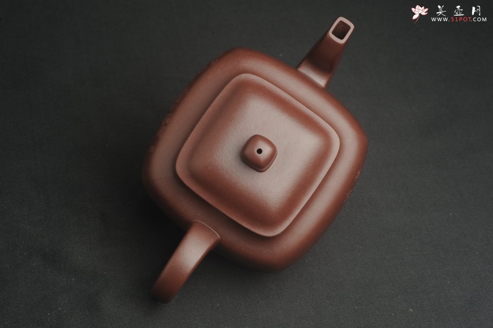 紫砂壶图片：实力派张海艳全手工油润底曹青重器鸣远四方 气势磅礴 用心之作 装饰人物特文气 - 美壶网