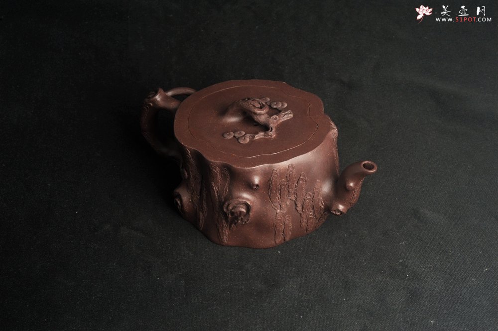 紫砂壶图片：潜力股唐老师 全手工精致紫泥桩壶 肌理丰富生动 期待与您结缘 - 美壶网