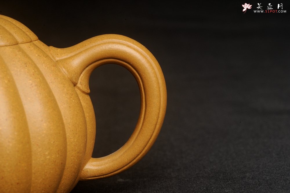 紫砂壶图片：实力派张海艳精工实力之作全手工菊瓣西施壶 壶特好 - 美壶网