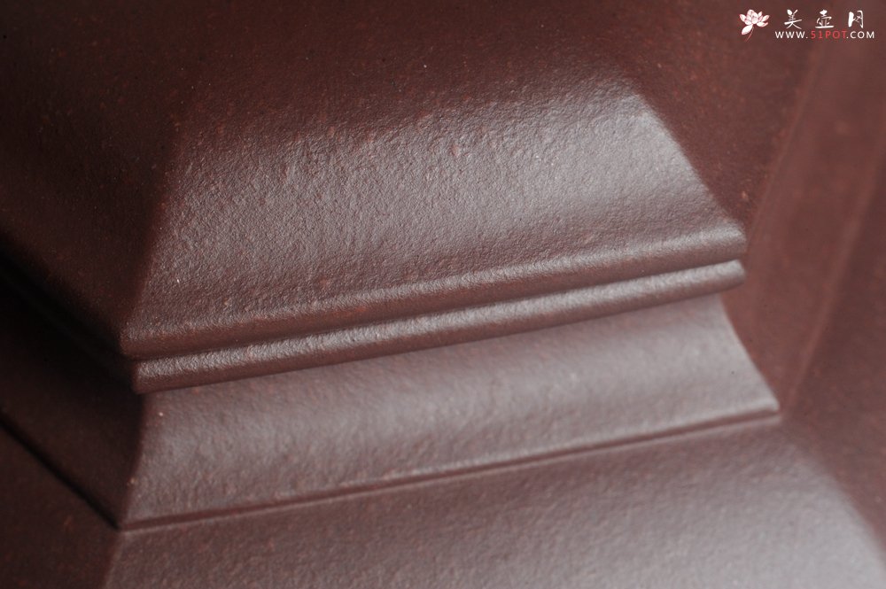 紫砂壶图片：实力派张海艳全手工纯色底曹青六方笑樱壶 做工灰常精致 气韵流畅 - 美壶网