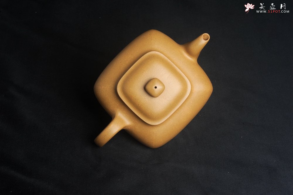 紫砂壶图片：实力派张海艳 全手精工黄金段泥传大炉壶 泥料做工俱佳 期待与您结缘 - 美壶网
