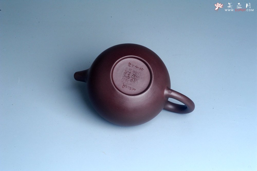 紫砂壶图片：实力派工艺师周斌 优质底槽清全手工精工 原创寿桃壶 陶兴双刀装饰 福如东海长流水 寿比南山不老松 特 - 美壶网