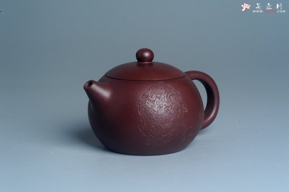 紫砂壶图片：实力派工艺师周斌优质底槽青全手工精工西施茶壶 实力名家刘伟涛装饰 有钱真好 - 美壶网