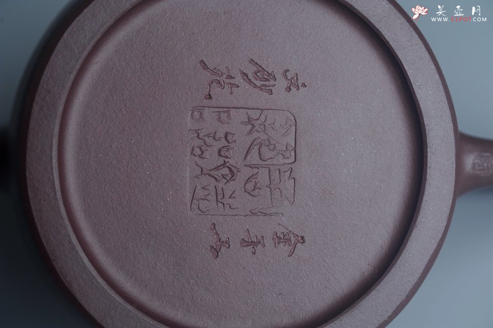 紫砂壶图片：实力派工艺师文砂苑堂主周斌 优质底槽青全手工精工秦权壶 秋果飘香庆丰收 满月增辉逢双喜 - 美壶网