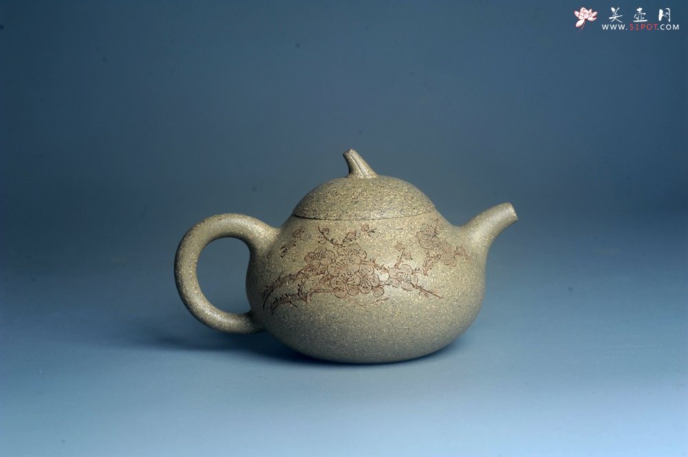 紫砂壶图片：实力派工艺师周斌 极品芝麻段泥 全手工茄瓜壶 装饰墨梅特文气 - 美壶网