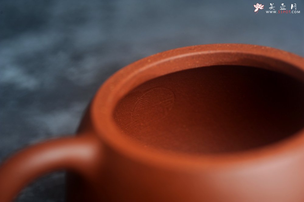 紫砂壶图片：美壶特惠 全手工优质红降坡泥西施壶 特文气 - 美壶网