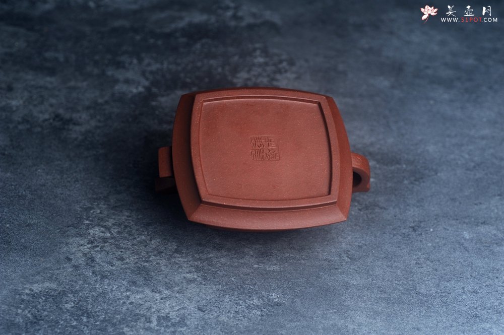 紫砂壶图片：美壶特惠 精致全手工 中槽清腰玉四方壶 - 美壶网