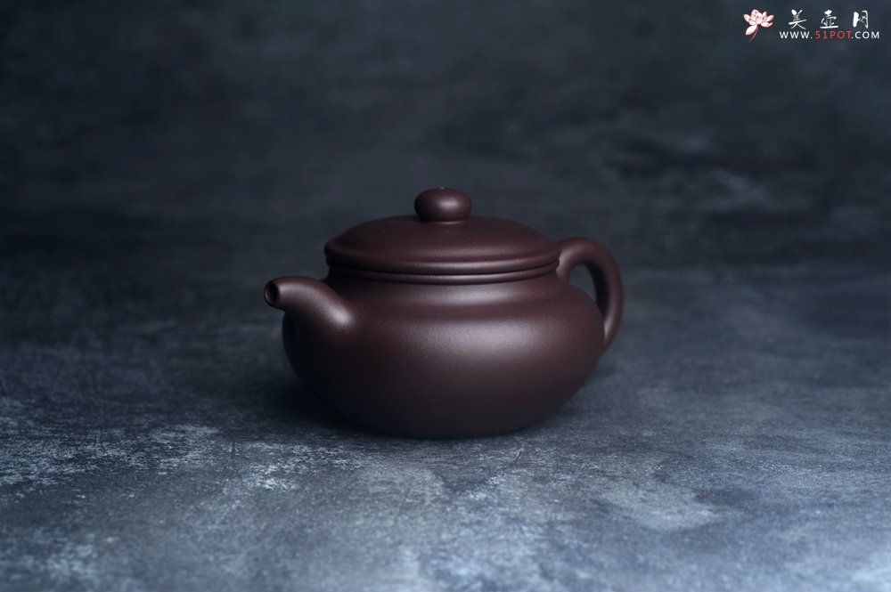 紫砂壶图片：潜力股王老师 美壶特惠 老紫泥全手工大亨仿古壶 - 美壶网