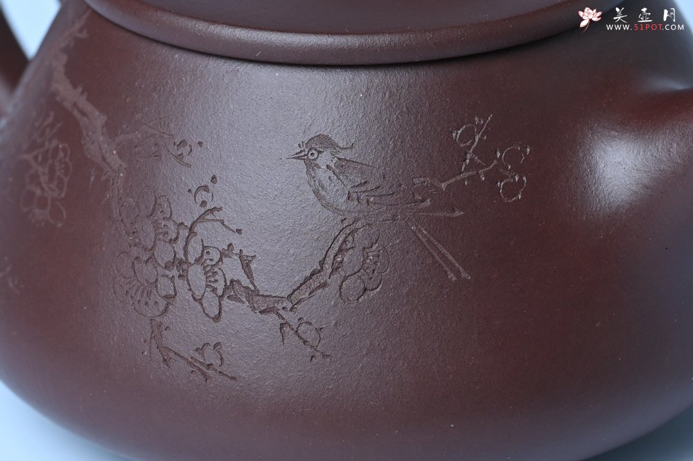 紫砂壶图片：实力派工艺师周斌 优质底槽青全手工精工满瓢壶 陶兴双刀装饰 诗写梅花月,茶烹谷雨春 - 美壶网